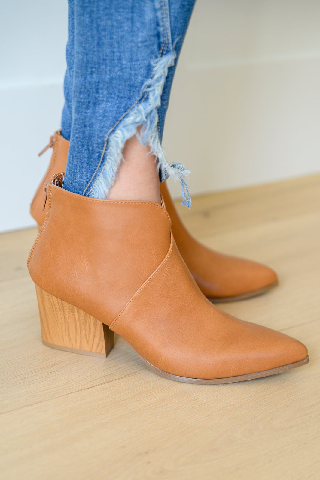No Doubt Notched Ankle Boots In Brown